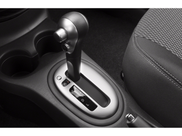 Used 2015 Peacock Nissan SV image 12