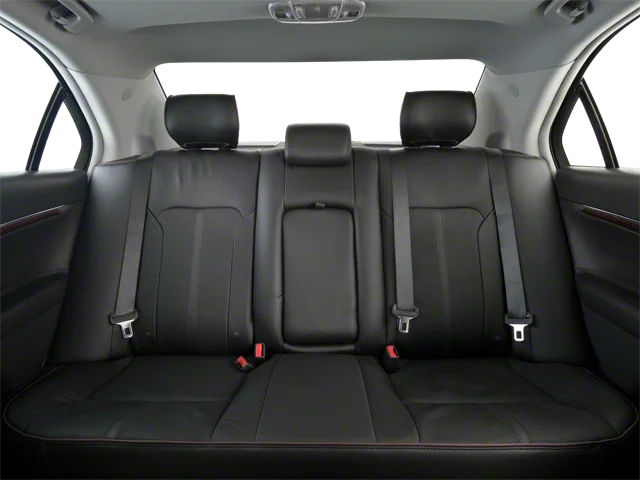 Used 2010 Silver Lincoln Base image 13