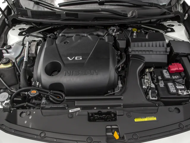 Used 2016  Nissan 3.5 Platinum image 13