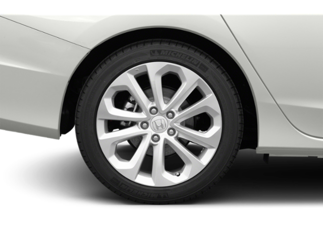 Used 2014 Crystal Black Pearl Honda Touring image 9
