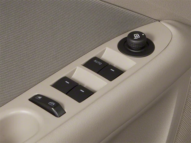 New 2010 Gray Ford SEL image 16