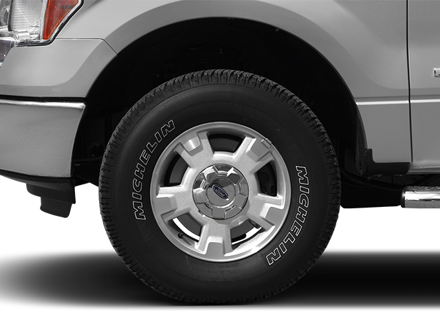 Used 2013 Ingot Silver Metallic Ford XLT image 8