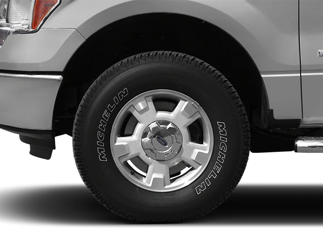 Used 2013 Silver Ford XLT image 14