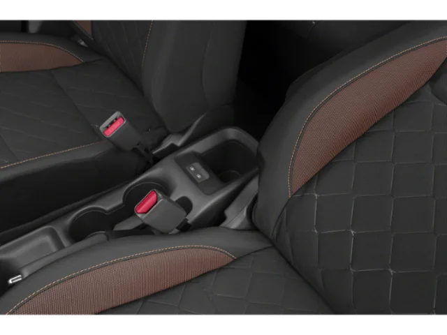 Used 2020 Aspen White Nissan SR image 14