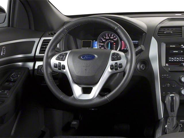 Used 2013 Ruby Red Metallic Tinted Clearcoat Ford Base image 4
