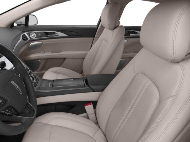 Used 2017 White Lincoln Select image 6