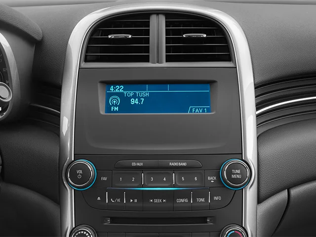Used 2014  Chevrolet LT image 17