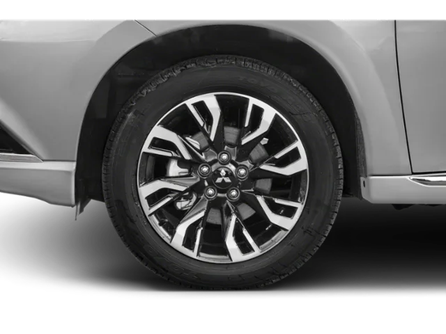 Used 2018 Ruby Black Pearl Mitsubishi GT image 8