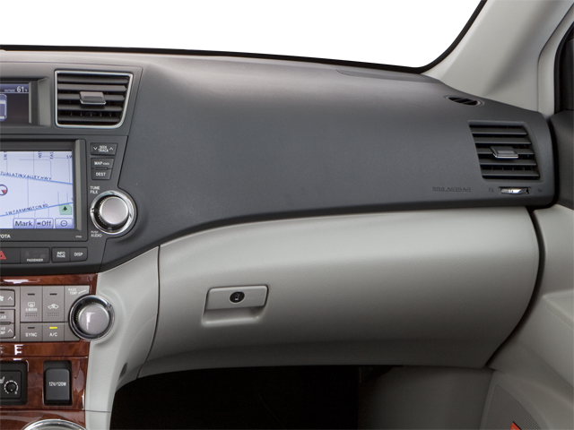 Used 2013 Black Toyota SE image 15