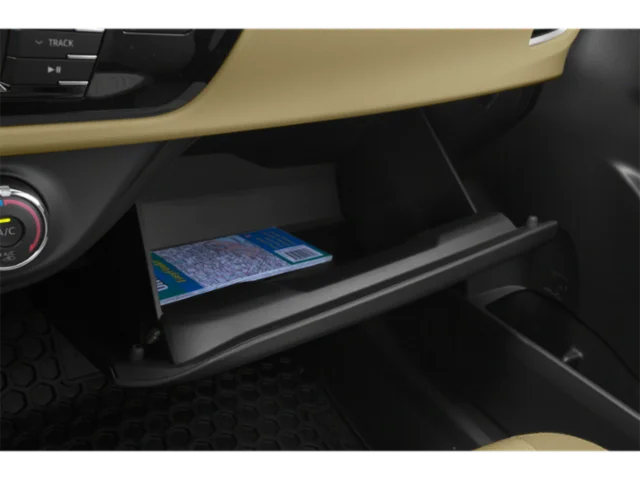 Used 2015 WH Toyota LE image 14