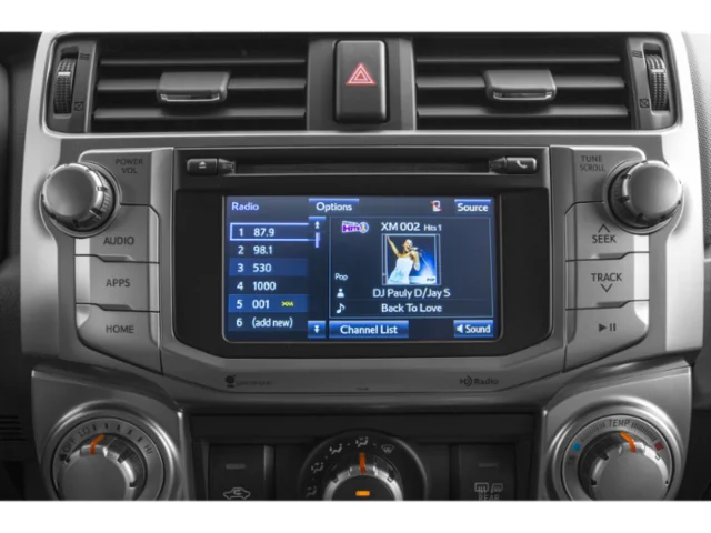 Used 2015 Gray Toyota SR5 image 17