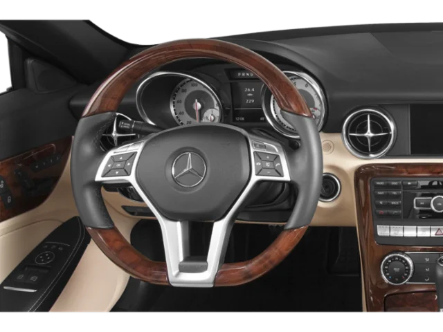 Used 2015  Mercedes-Benz SLK 350 image 7