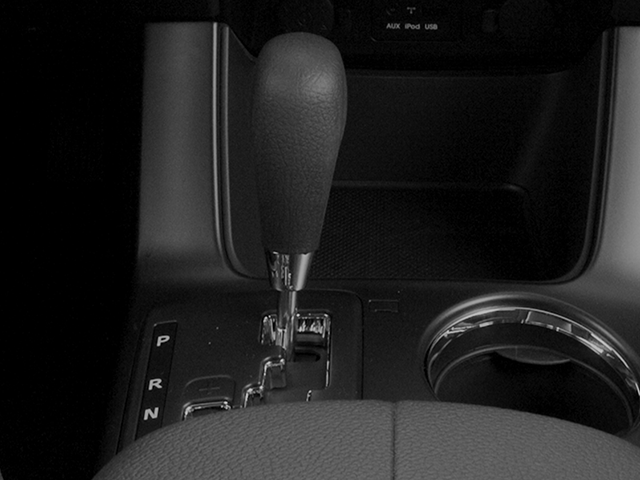 Used 2013 Silver Kia EX image 8