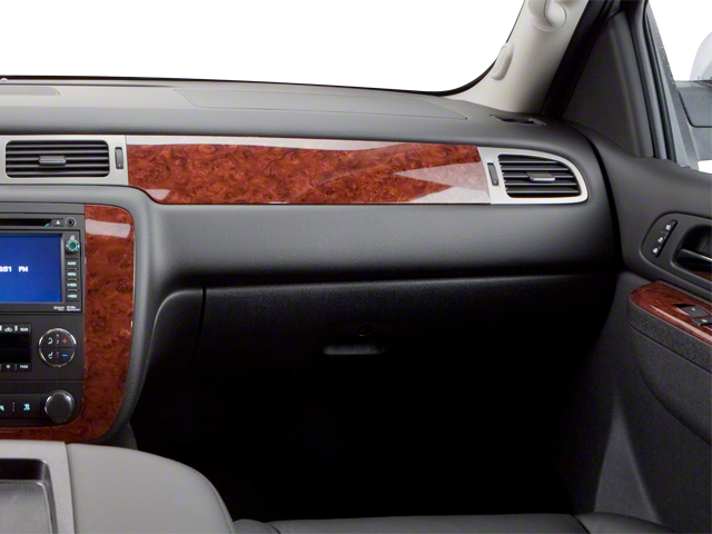 Used 2013 WHITE DIAMOND TRICOAT Chevrolet LTZ image 15