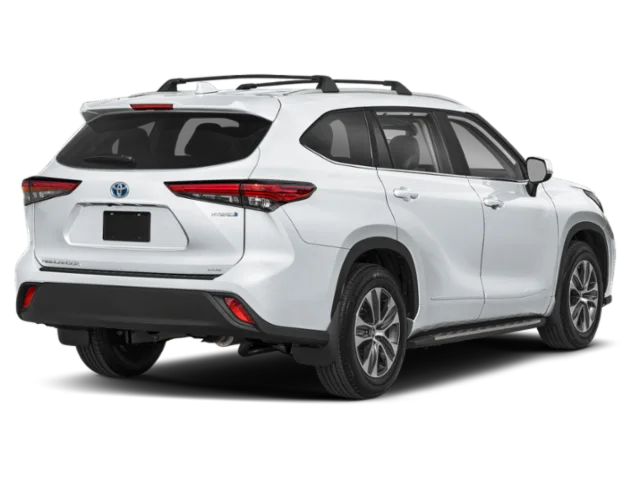 Used 2025 Toyota Highlander XLE with VIN 5TDKBRCH9SS661261 for sale in Burnsville, Minnesota