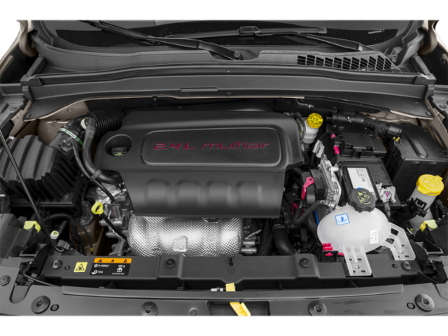 Used 2018 Hypergreen Clearcoat Jeep Latitude image 10