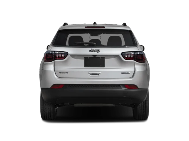 New 2026 Silver Zynith Metallic Clearcoat Jeep Latitude image 6