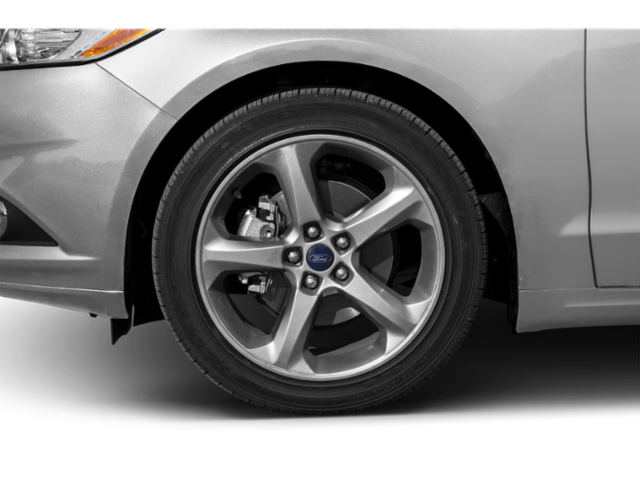 Used 2015 Tuxedo Black Ford SE image 16