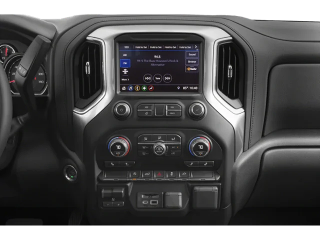 Used 2021  Chevrolet RST image 10