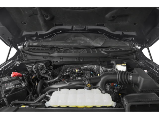 Used 2023 White Ford Lariat image 9