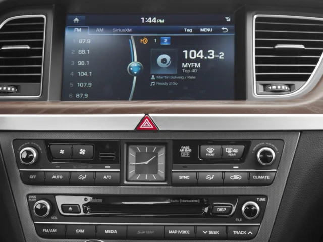 Used 2017  Genesis 5.0 Ultimate image 10