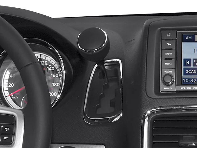 Used 2013 Bright White Clearcoat Dodge SXT image 8