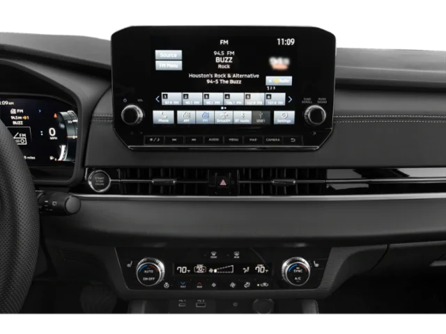 Used 2023  Mitsubishi SEL Black Edition image 13