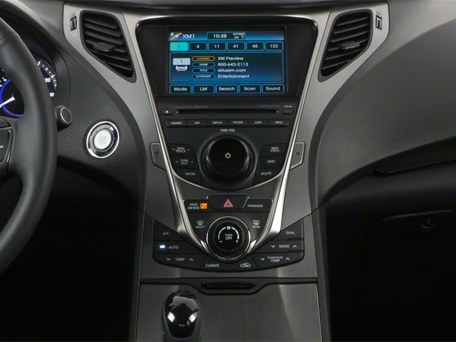 Used 2013 Smoke Gray Metallic Hyundai Base image 14