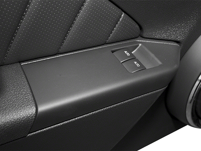 Used 2013 Gray Ford V6 image 16
