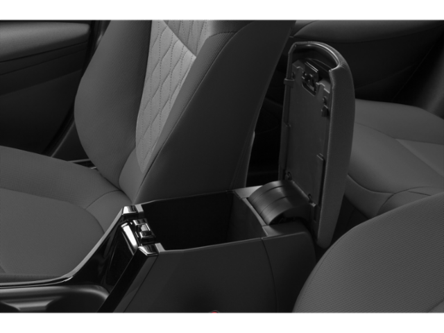 Used 2022 White Toyota LE image 11