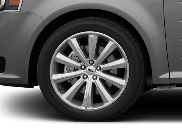 Used 2014 Silver Ford SE image 8