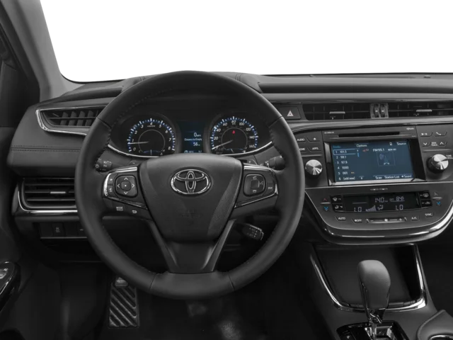 Used 2016 Silver Toyota XLE image 6