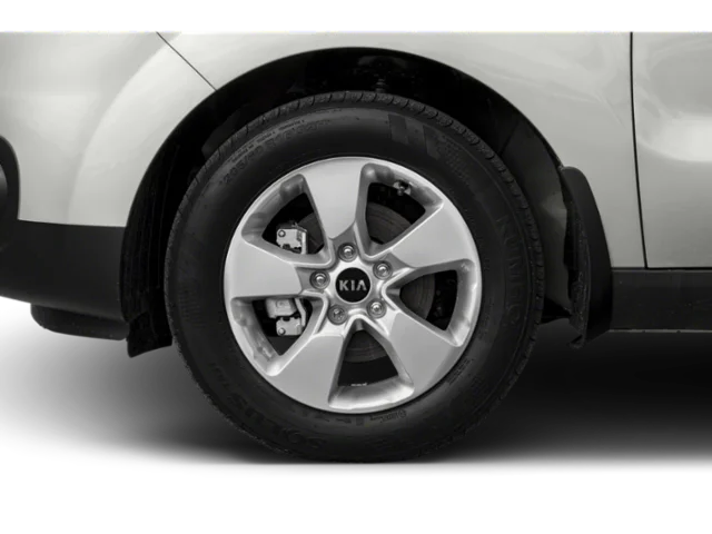 Used 2019 Green Kia Base image 11