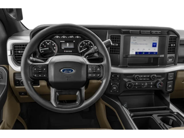 Used 2024 Oxford White Ford XLT image 4