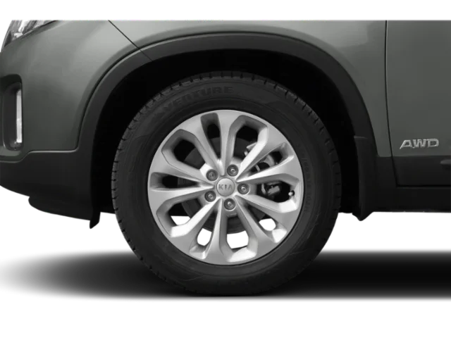 Used 2015 Silver Kia LX image 14