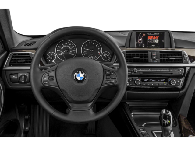 Used 2018 Jet Black BMW 320i xDrive image 4