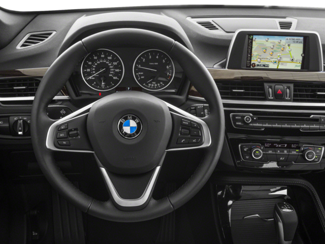 Used 2018 Alpine White BMW xDrive28i image 4