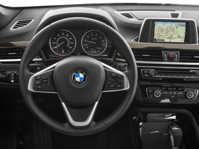 Used 2018 Blue BMW xDrive28i image 7