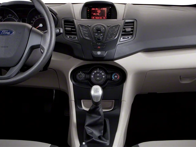 Used 2013 Red Ford SE image 8