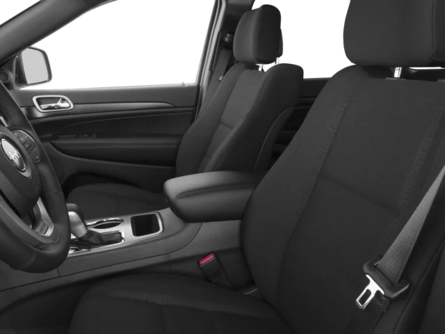 Used 2017  Jeep Altitude image 9