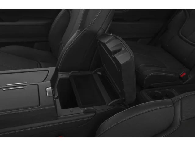 New 2027 2T RADIANT WHIT INFINITI SPORT image 21