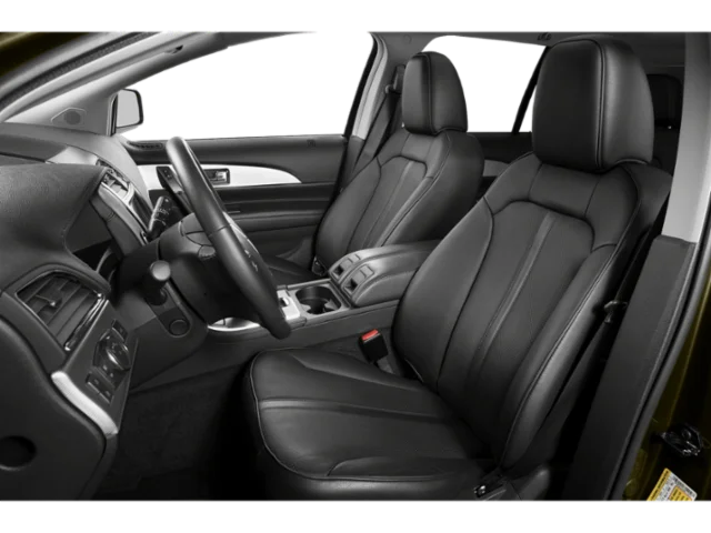 Used 2015 Pearl White Lincoln base image 6