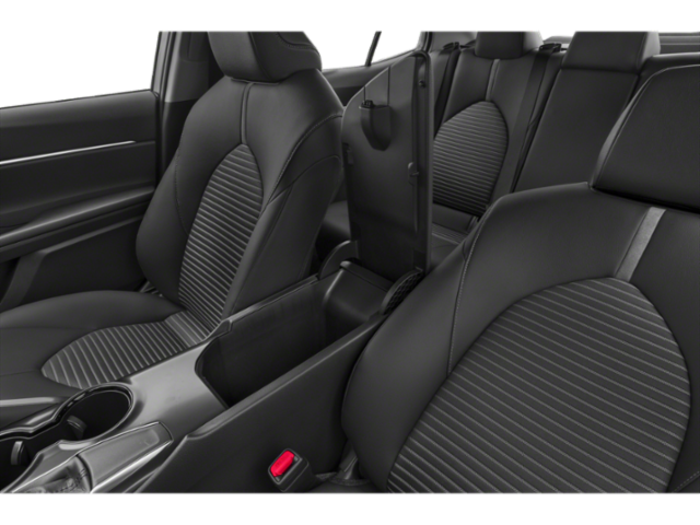 Used 2020  Toyota SE image 15