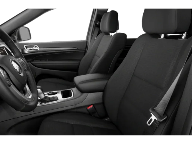 Used 2020 Diamond Black Crystal Pearlcoat Jeep Laredo E image 6