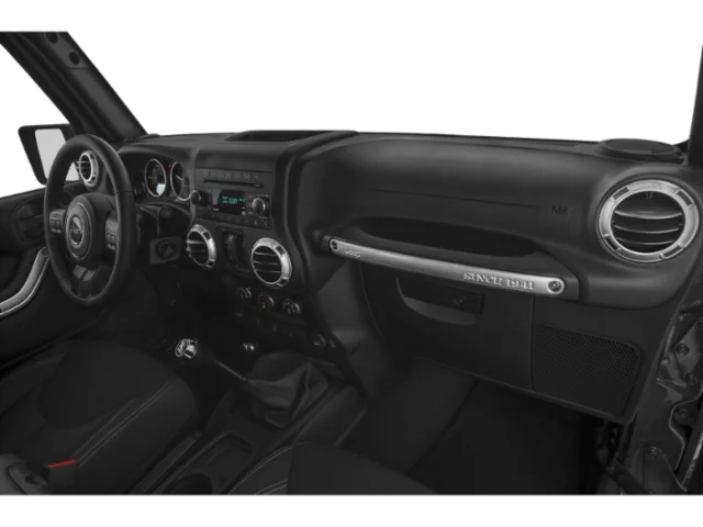 Used 2015 Silver Jeep Unlimited Sahara image 19