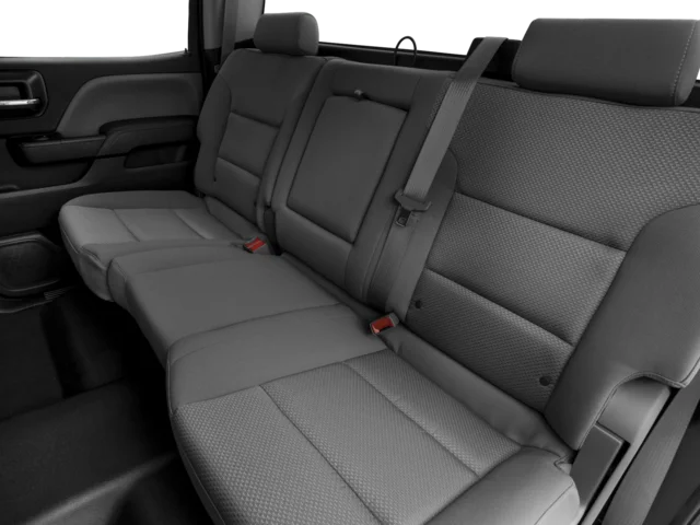 Used 2018 Summit White Chevrolet WT image 11
