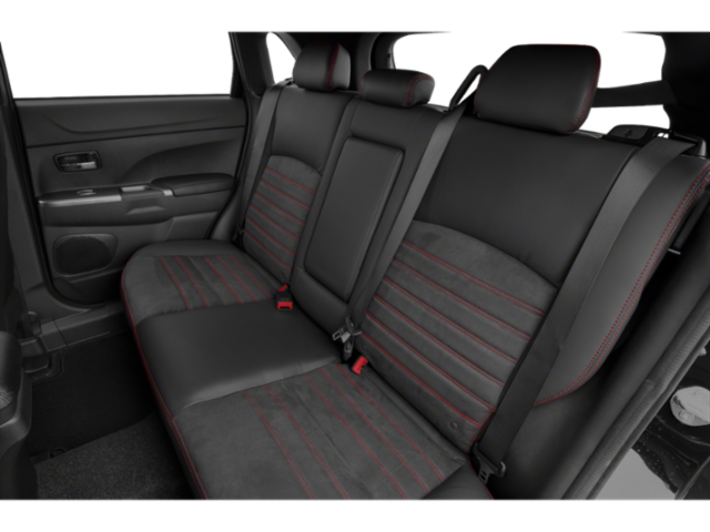Used 2022 Red Diamond Mitsubishi GT image 10