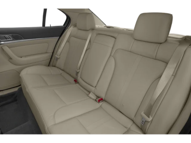 Used 2015  Lincoln base image 15