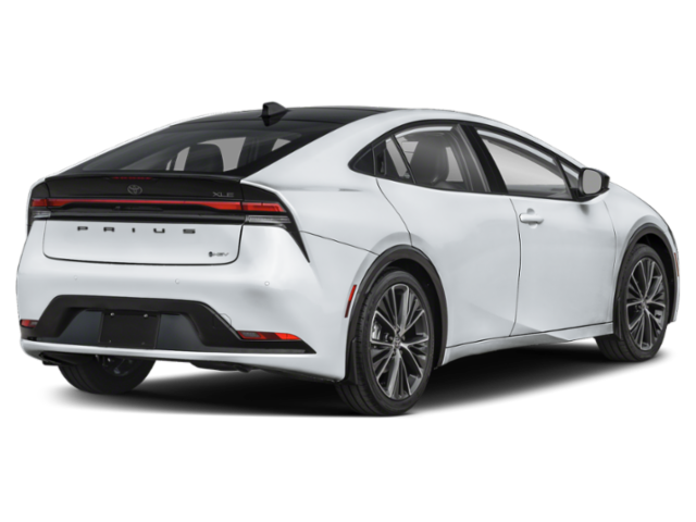 Used 2025 Cutting Edge Toyota XLE image 2