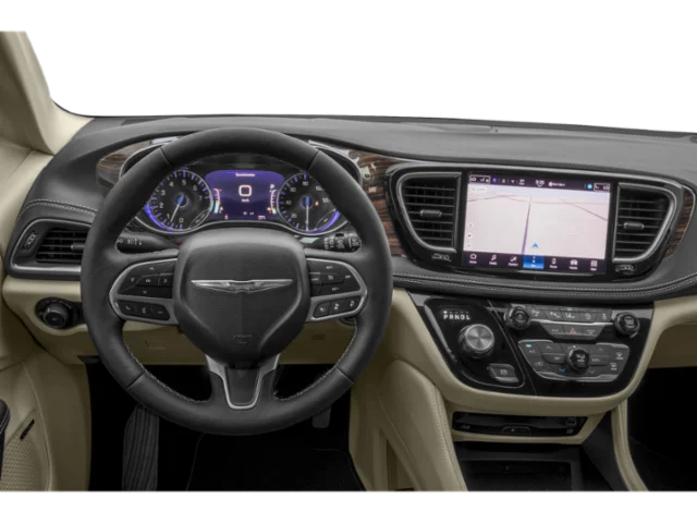Used 2025 White Chrysler Limited image 4